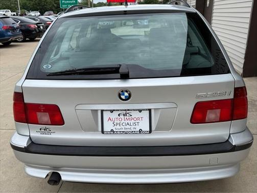 2000 BMW 528 Sport Wagon