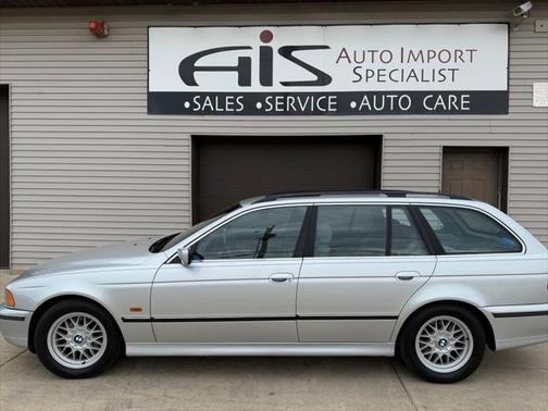 2000 BMW 528 Sport Wagon