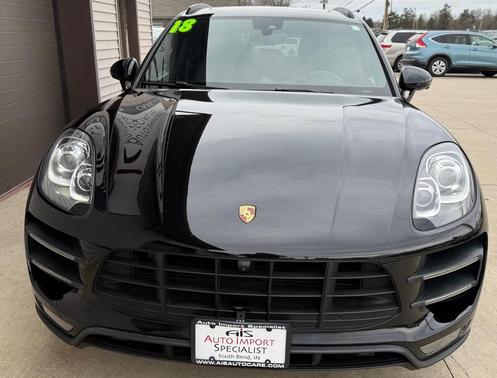 2018 Porsche Macan Turbo