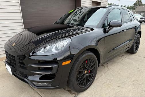 2018 Porsche Macan Turbo
