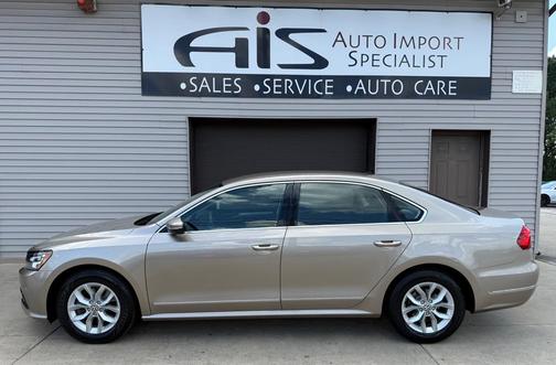 2016 Volkswagen Passat 1.8T S