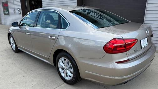 2016 Volkswagen Passat 1.8T S