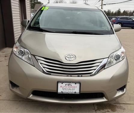 2015 Toyota Sienna LE