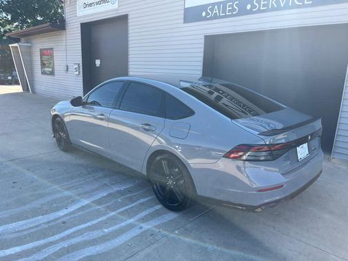 2025 Honda Accord Hybrid Base