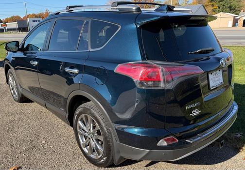 2017 Toyota RAV4 Hybrid Limited