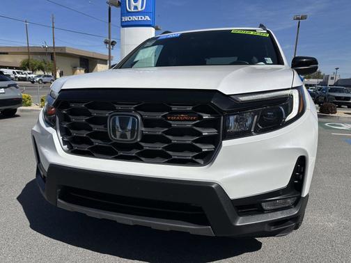 Platinum White Pearl 2023 Honda Passport