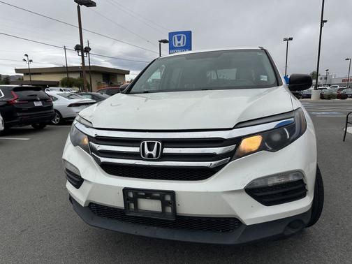 White Diamond Pearl 2018 Honda Pilot