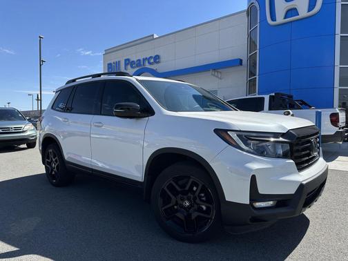 Platinum White Pearl 2024 Honda Passport