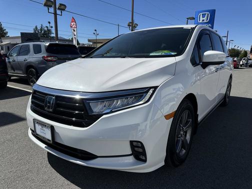 Platinum White Pearl 2024 Honda Odyssey
