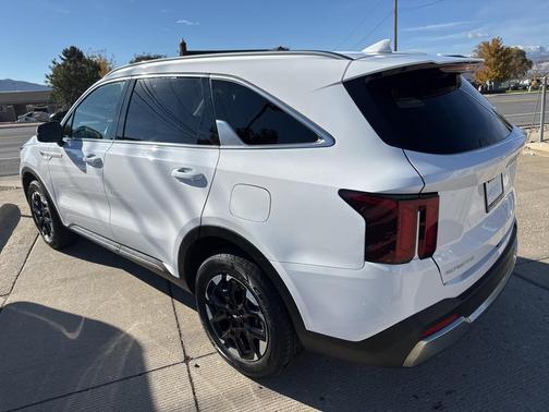 2024 Kia Sorento S