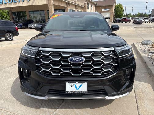 Black Metallic 2025 Ford Explorer Platinum