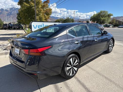 2021 Nissan Altima 2.5 SV