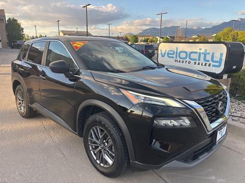 Super Black 2023 Nissan Rogue S