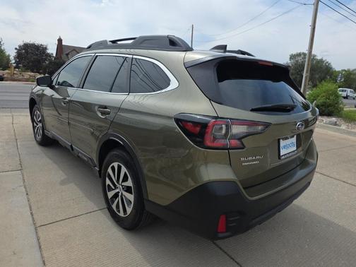 2022 Subaru Outback Premium