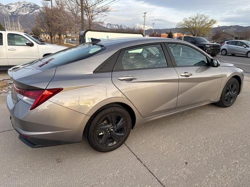 2023 Hyundai ELANTRA HEV Blue