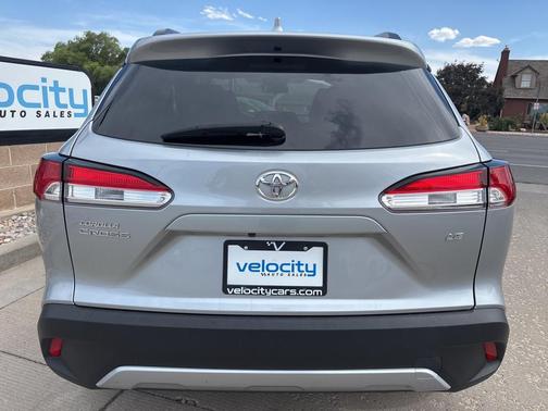 2024 Toyota Corolla Cross LE