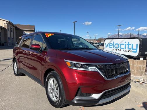 2024 Kia Carnival LX