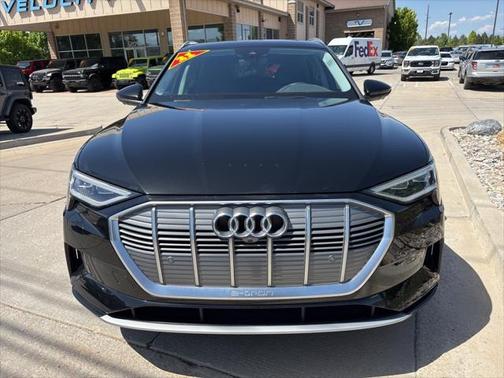 2021 Audi e-tron Premium Plus