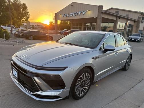 2024 Hyundai SONATA Hybrid SE