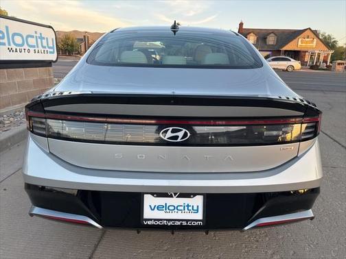 2024 Hyundai SONATA Hybrid SE