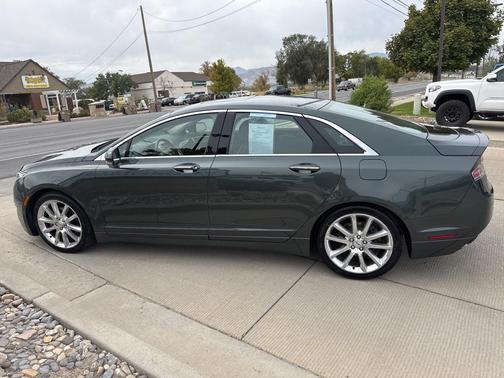 2016 Lincoln MKZ Base