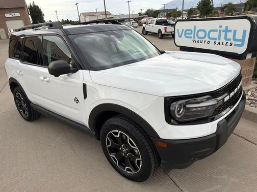 Oxford White 2025 Ford Bronco Sport Outer Banks