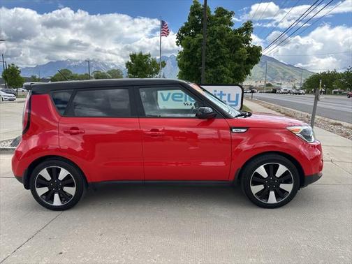 2017 Kia Soul +