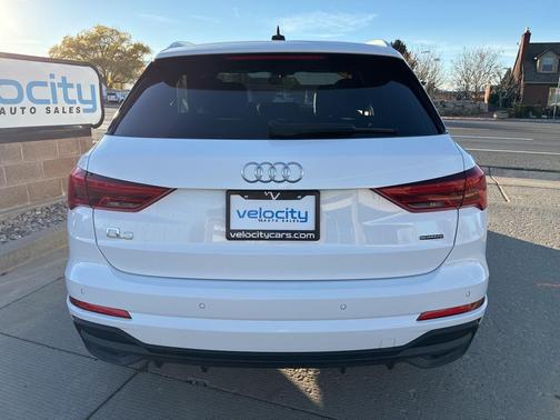 2024 Audi Q3 Premium 45 TFSI S line quattro Tiptronic