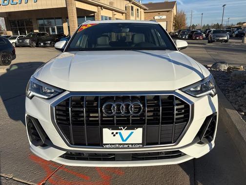 2024 Audi Q3 Premium 45 TFSI S line quattro Tiptronic