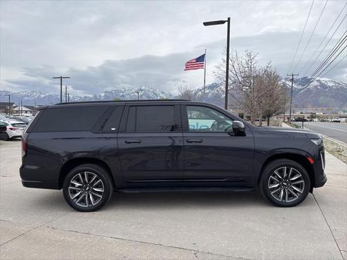 2023 Cadillac Escalade ESV Sport