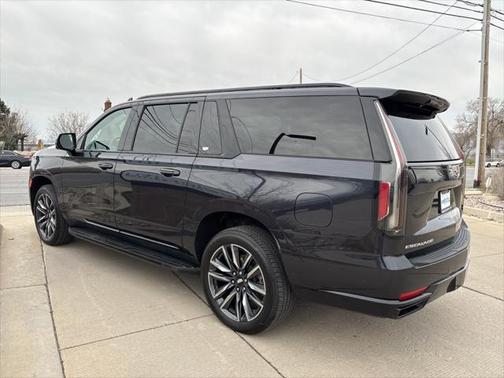 2023 Cadillac Escalade ESV Sport