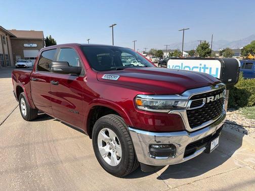 Delmonico Red Pearlcoat 2025 RAM 1500 Big Horn/Lone Star