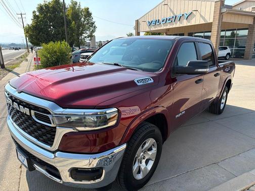 Delmonico Red Pearlcoat 2025 RAM 1500 Big Horn/Lone Star