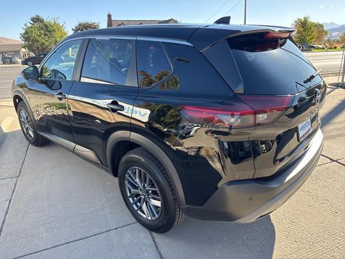 2023 Nissan Rogue S