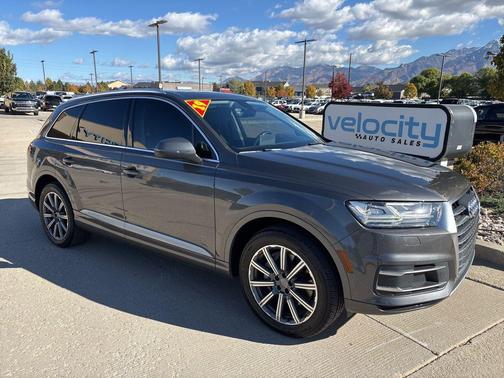 2019 Audi Q7 45 Premium Plus