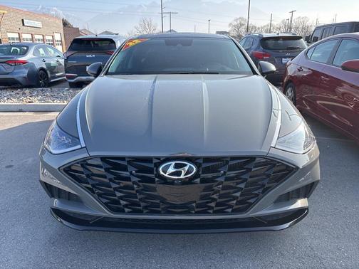 2022 Hyundai SONATA Limited