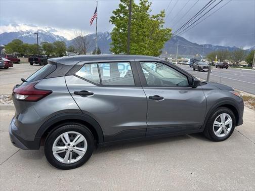 2021 Nissan Kicks S