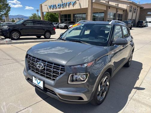 Ecotronic Gray 2025 Hyundai VENUE SEL