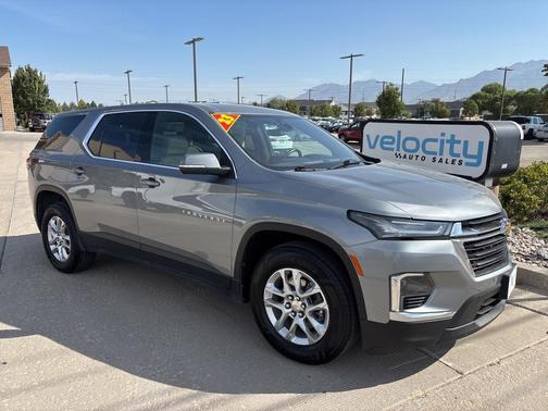2023 Chevrolet Traverse LS