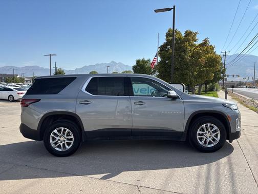 2023 Chevrolet Traverse LS