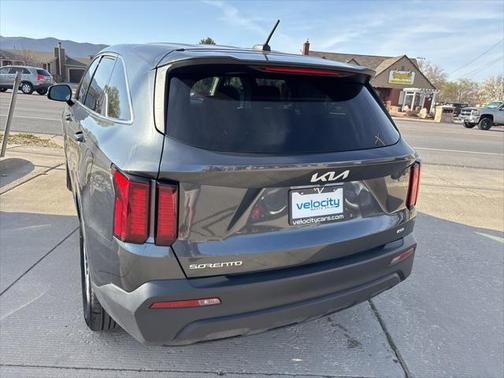 2023 Kia Sorento LX