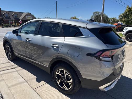 2024 Kia Sportage LX