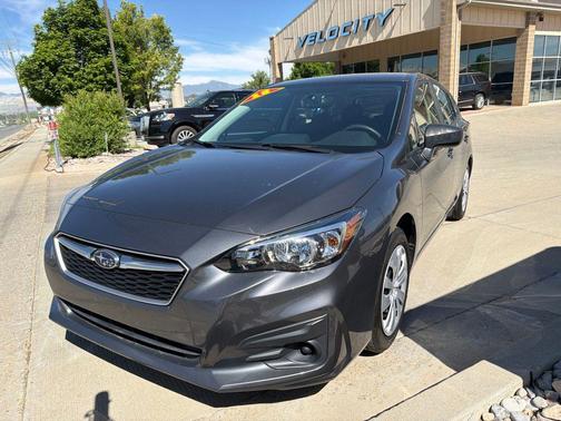 Magnetite Gray Metallic 2018 Subaru Impreza 2.0i