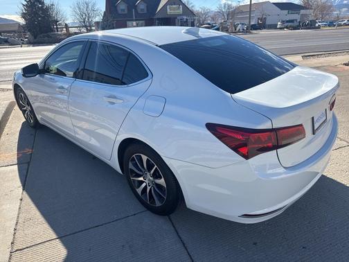2017 Acura TLX w/Technology Package