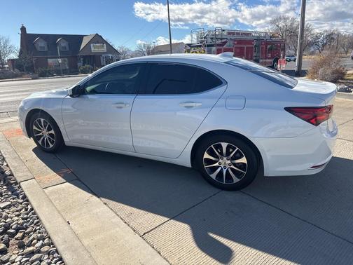 2017 Acura TLX w/Technology Package