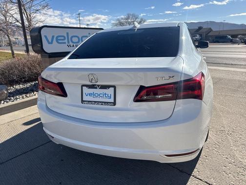 2017 Acura TLX w/Technology Package