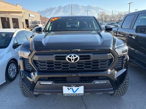 2024 Toyota Tacoma TRD Off-Road