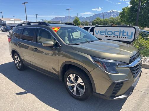 Green Metallic 2025 Subaru Ascent Premium 7-Passenger