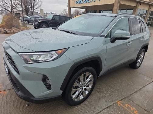 2021 Toyota RAV4 XLE Premium