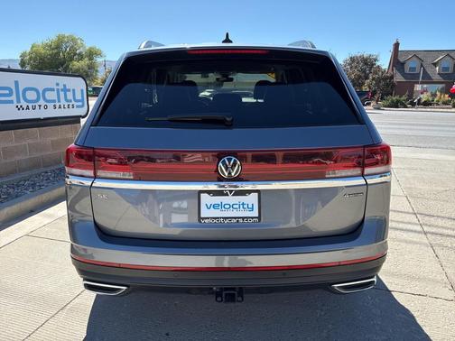2024 Volkswagen Atlas 2.0T SE w/Technology 4MOTION